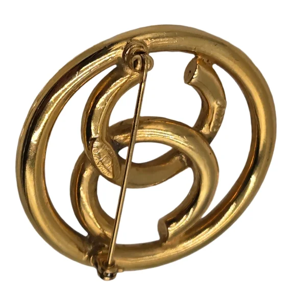 #1 Chanel Coco Mark Gold Interlocking C Brooch - Picture 7 of 15